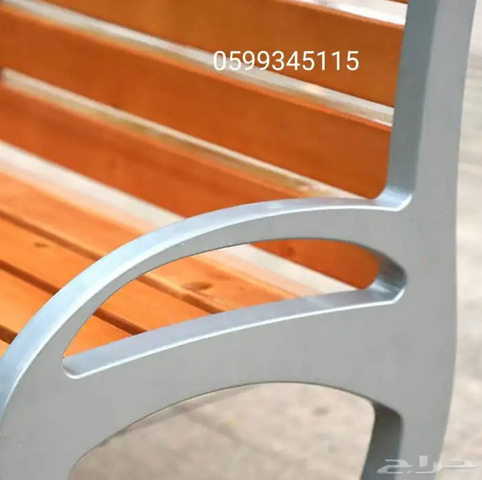 كرسي حديقة خشبي مخصص لتحمل عوامل الطقس المتغير 4