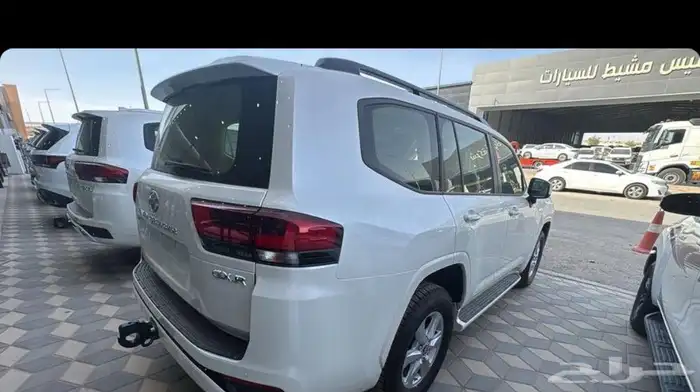 لاندكروزر GXR L2 بنزين سعودي 4