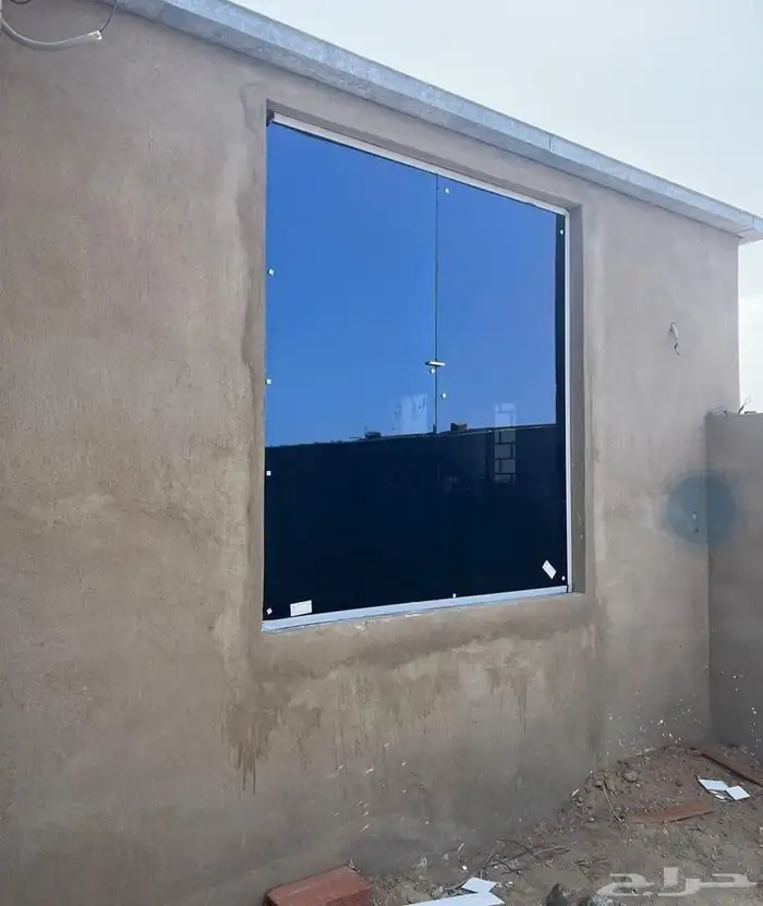زجاج سيكوريت زجاج مرايات زجاج شوارات زجاج وجهات زجاج قو 18