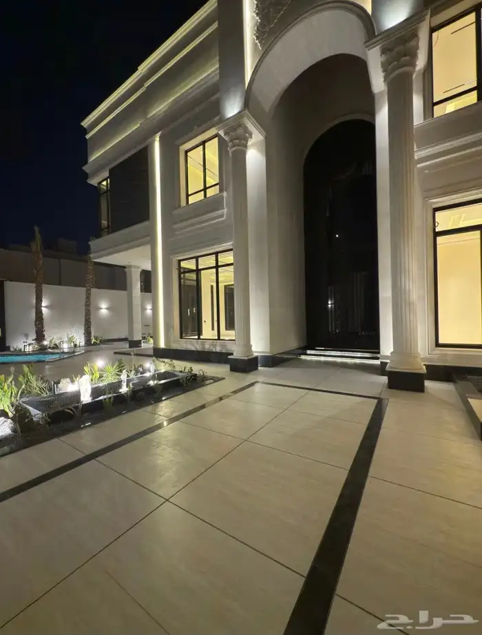 قصر زاوية فاخر كلاسيك فرنسي بالرياض حي الملقا مساحة 1050 2