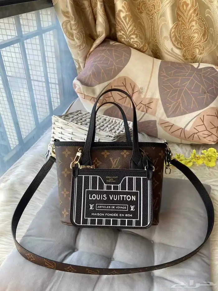 شنط تقاليد ماركه هاي كولتي متوفره جمله وقطاعي تشكله واسعه 31