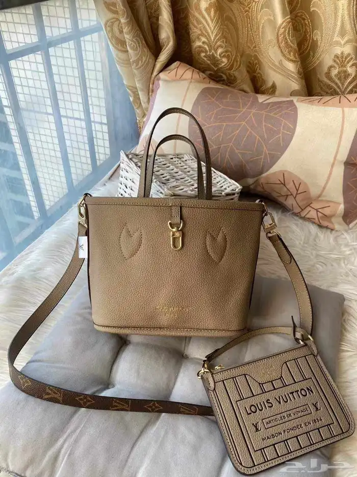 شنط تقاليد ماركه هاي كولتي متوفره جمله وقطاعي تشكله واسعه 29