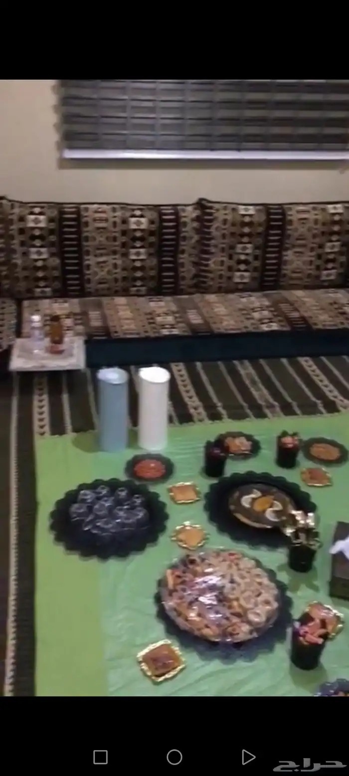 جلسة ارضية نظيفة 4في5 5
