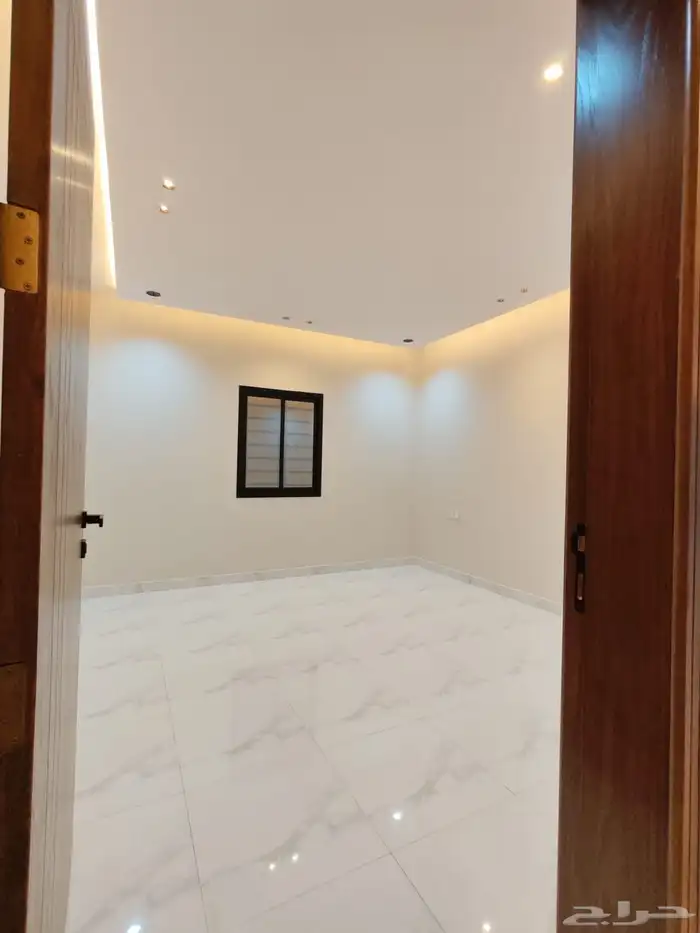 للبيع دور ارضي ببايكه سياره بسعر 550 الف شمال الخميس 23