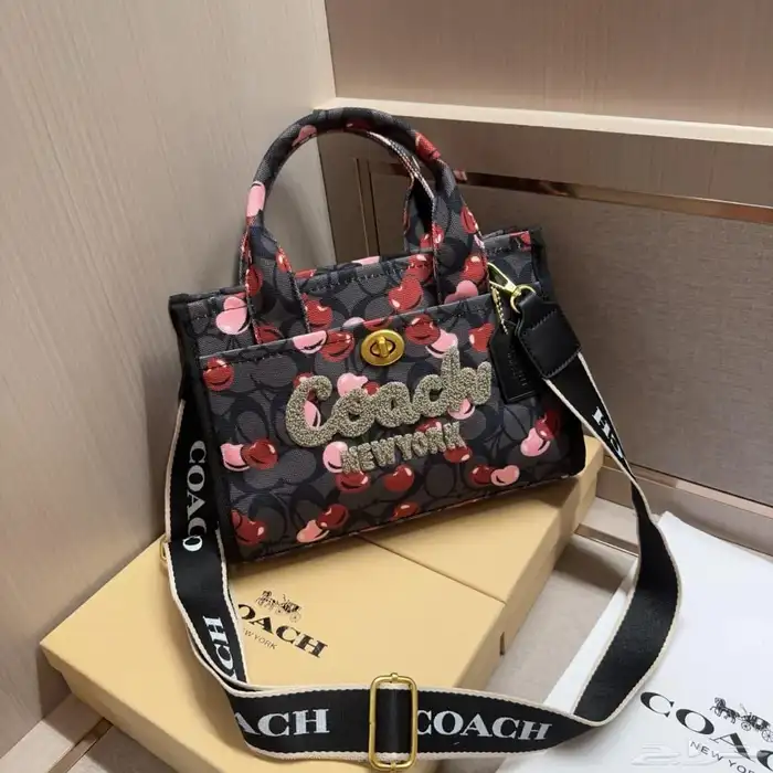 شنط تقاليد ماركه هاي كولتي متوفره جمله وقطاعي تشكله واسعه 39