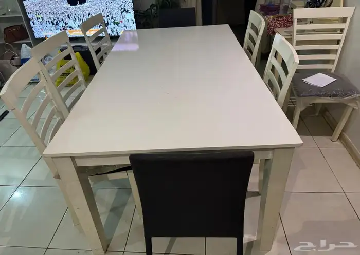 طاولة طعام 3