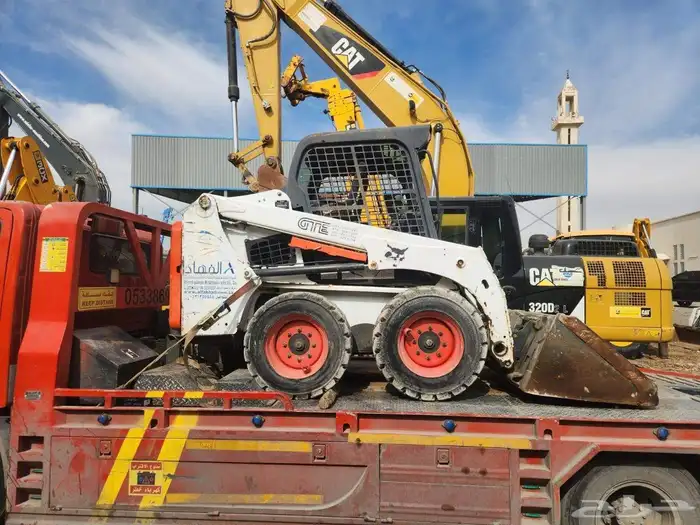 فركلفت رافعة شوكيه 17متر بوبكات للايجار الشهري واليومي اتصل 0