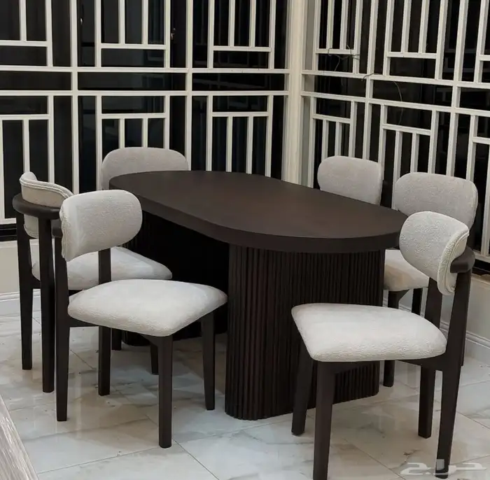 تفصيل جميع نوع طاولات حسب الطلب 4