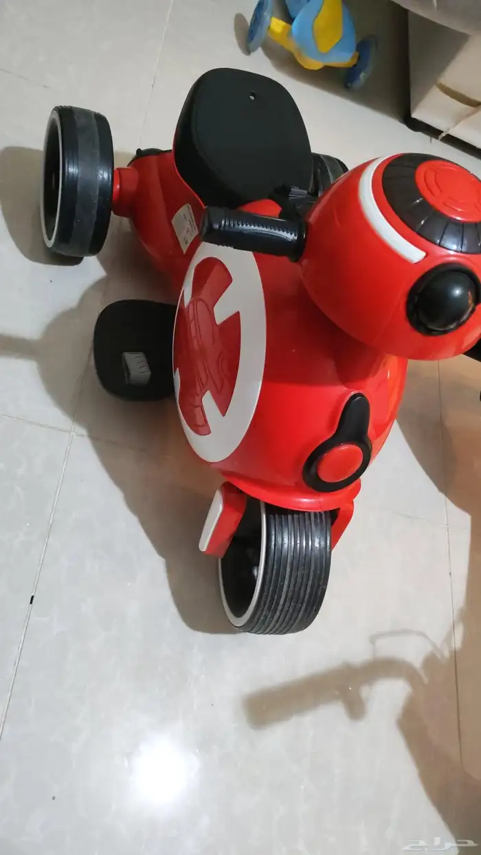 سيكل مع اسكورت مع سيكل اطفال كلها نظيف استخدام قليل 0