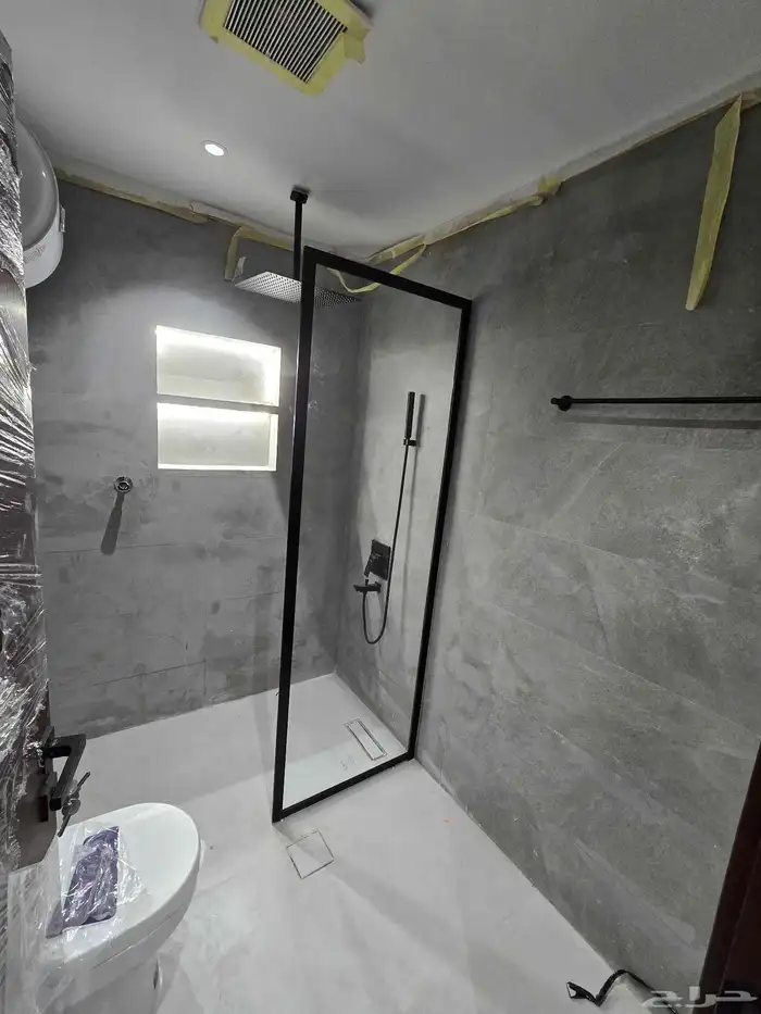 حاجز زجاج شاور كباين شاوارت حمام ابواب سكوريت 3