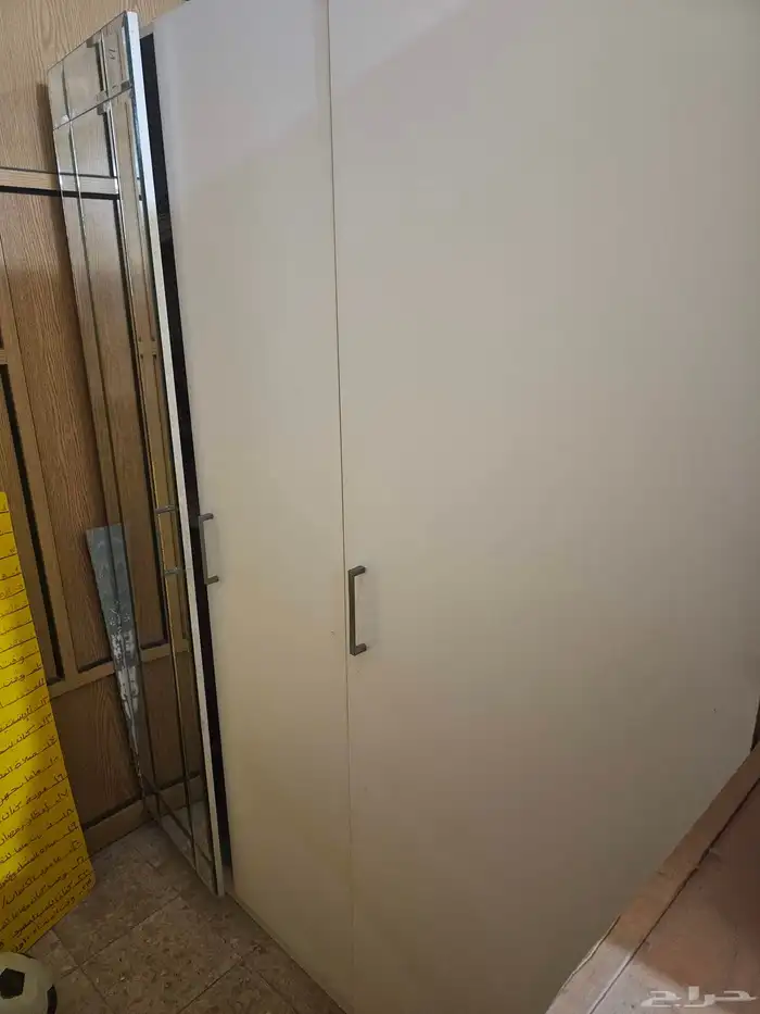 أغراض للبيع بسبب الخروج النهائي 0