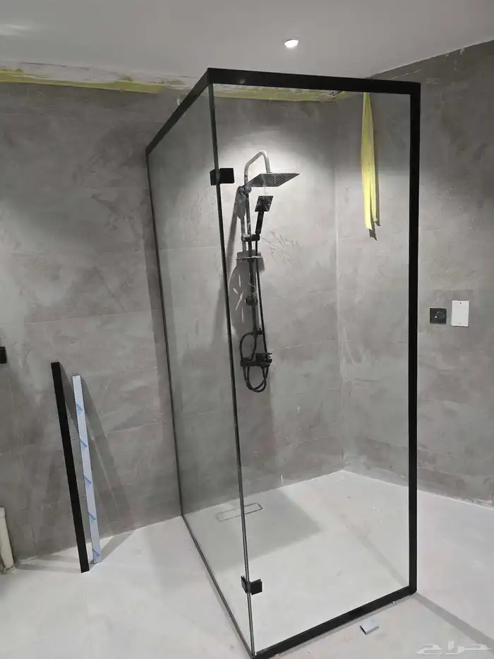 حاجز زجاج شاور كباين شاوارت حمام ابواب سكوريت 1