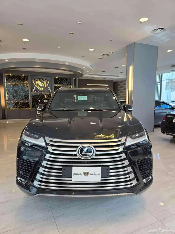 لكزس LX600 2023 فل كامل سعودي 6