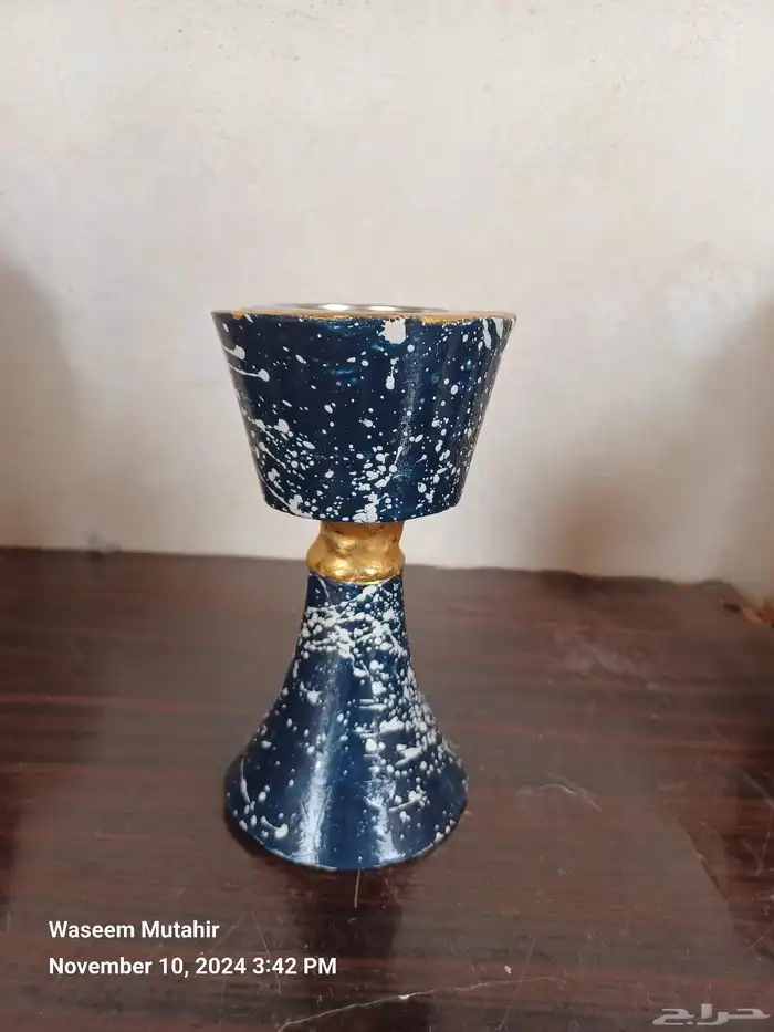 فني صناعة التحف 1