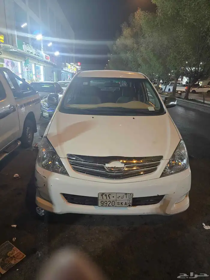 للبيع باص انوفا مكيف غير شغال يبي كبريشن 6