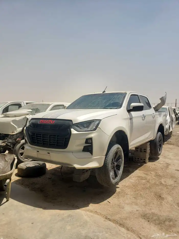 اسوزو 2023 قطع غيار 0