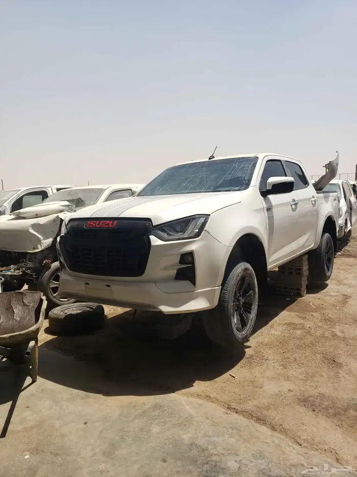 اسوزو 2023 قطع غيار 3