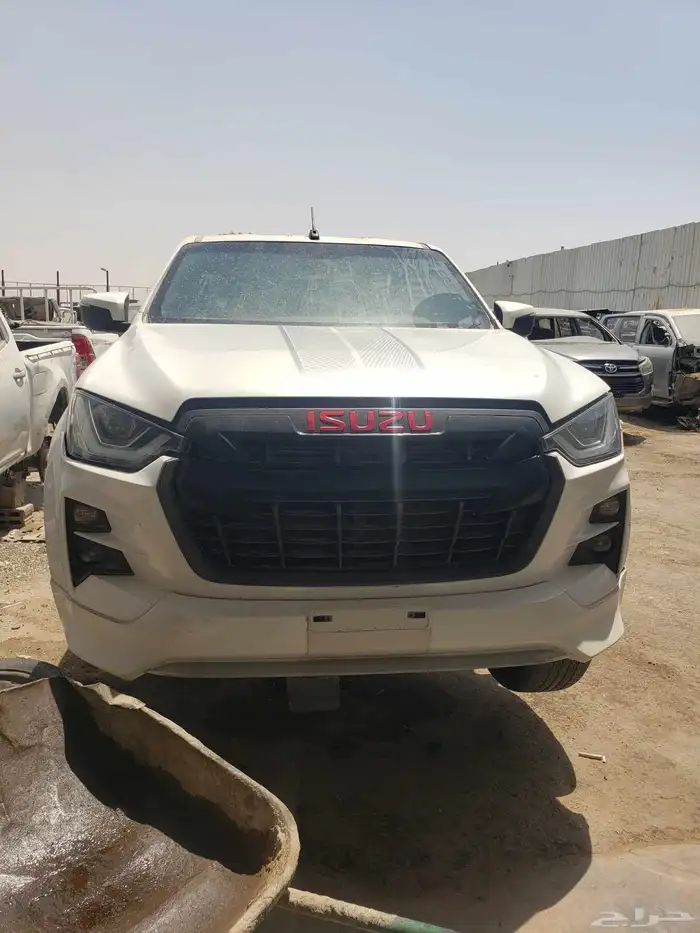 اسوزو 2023 قطع غيار 4