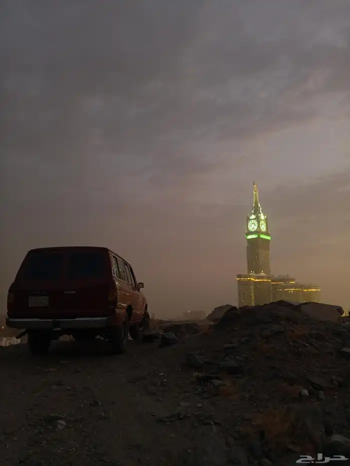 لاندكروزر موديل 1982للبيع 4