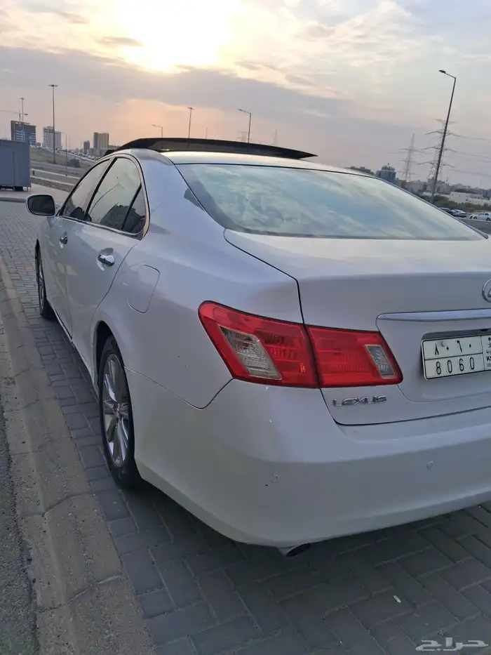 لكزس ES 350 موديل 2008 نظيف للبيع 22
