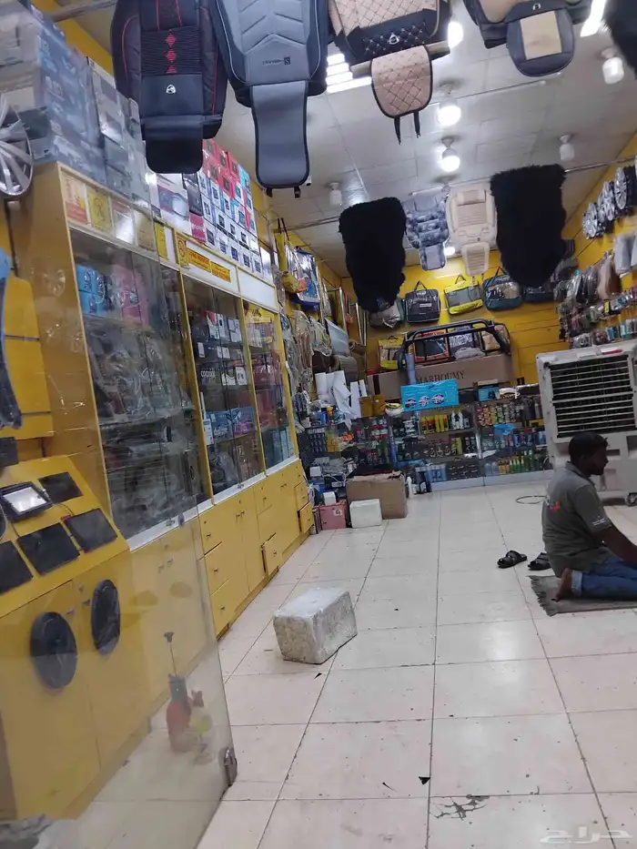 المحل البيع في الصناعيه التواصل 2