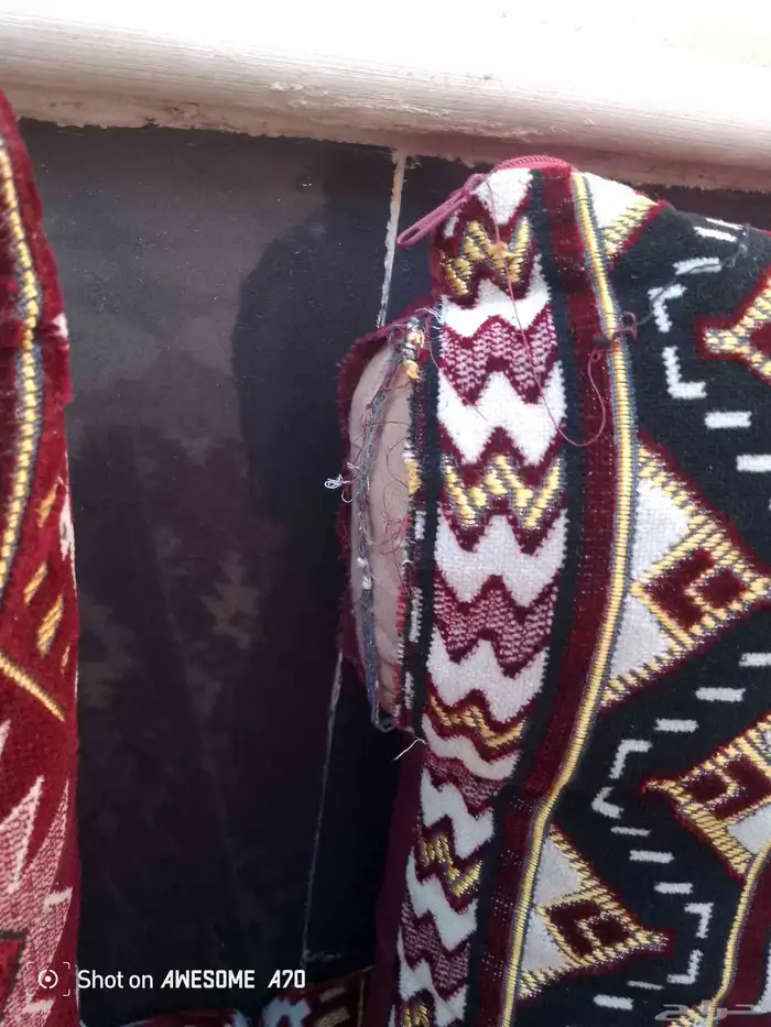 ثنين جلسه ومعها اريع مساند للبيع 2