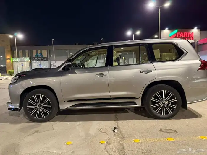 جيب لكزس LX570S 2018 2