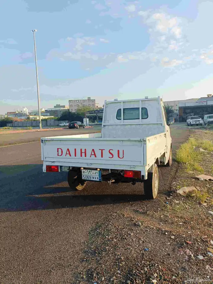 ديهاتسو صندوق بكب 2015 الايجار شهري و اسبوعي 5