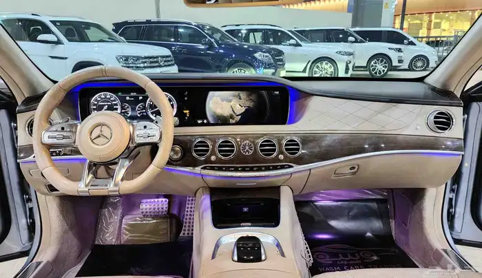 مرسيدس S63 2015 11
