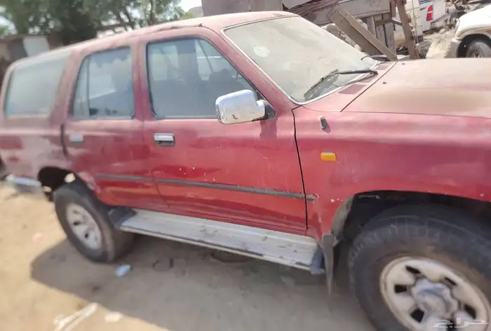 جيب فورنر موديل 96 مكينه قير شرط بنزين للبيع قطع غيار فقط 0