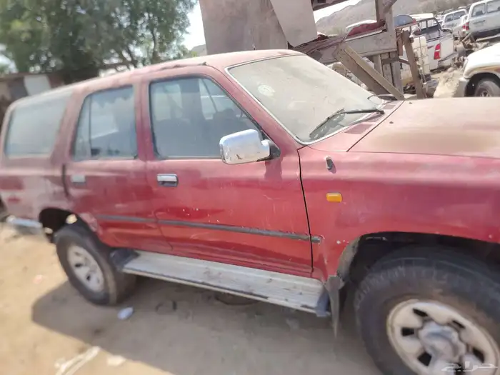 جيب فورنر موديل 96 مكينه قير شرط بنزين للبيع قطع غيار فقط 2