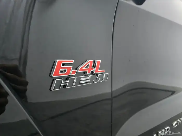 جيب SRT 8