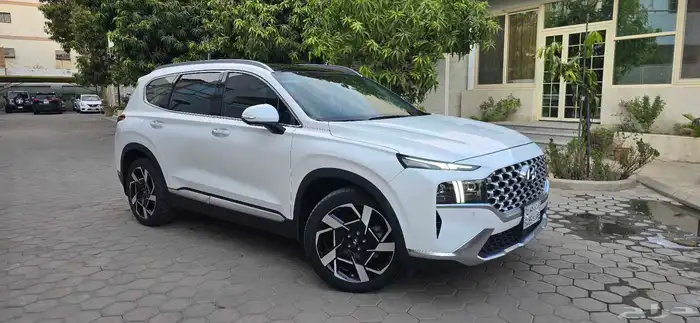 هونداي سنتافي 2023 على الضمان 1