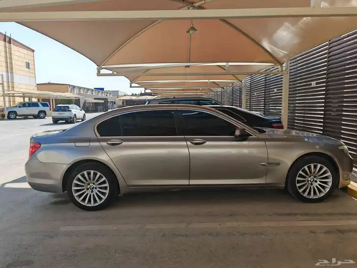بي ام دبليو 2010 - 730 LI 0