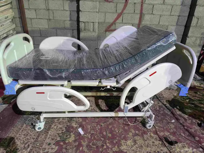 سرير طبي كهربائي فرشه معا المرتبه طبيه 10حركات 6