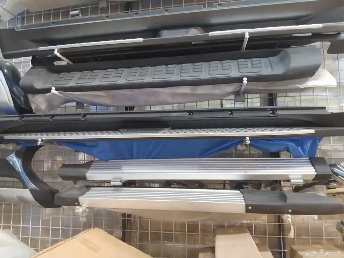 دعاسات جنبيه جميع انواع السيارات التواصل 27