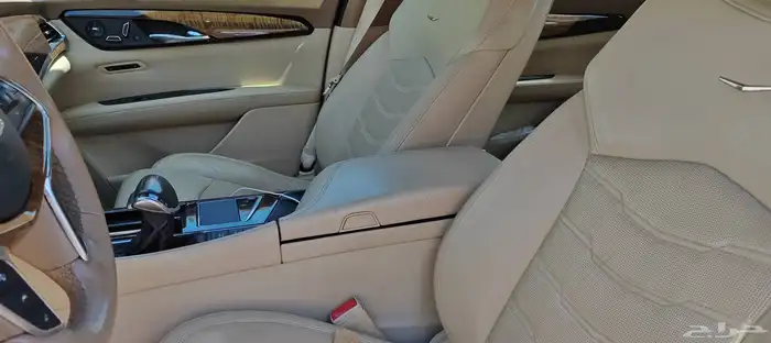 كاديلاك CT6 15