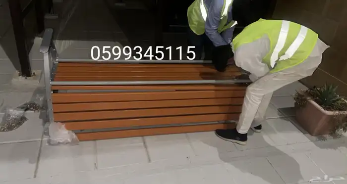 كرسي حديقة خشبي مخصص لتحمل عوامل الطقس المتغير 2