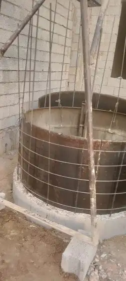 حفار خزان الميا  و بيار  شغل 1