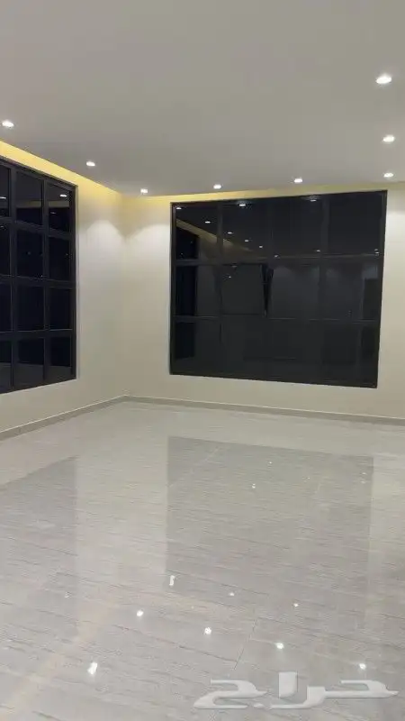 للبيع فيلاء درج داخلي في الدوادمي مخطط 960 الملحق 19
