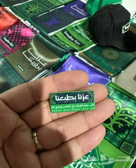 مطبعة بروش استكر كابات أكياس بوكسات أعلام اكرليك لوحات مشرو 3