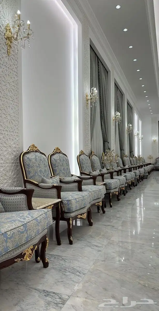 تأثيث قاعات الافراح باجود انواع الكنب الكلاسك وبضمان 10سنوات 1