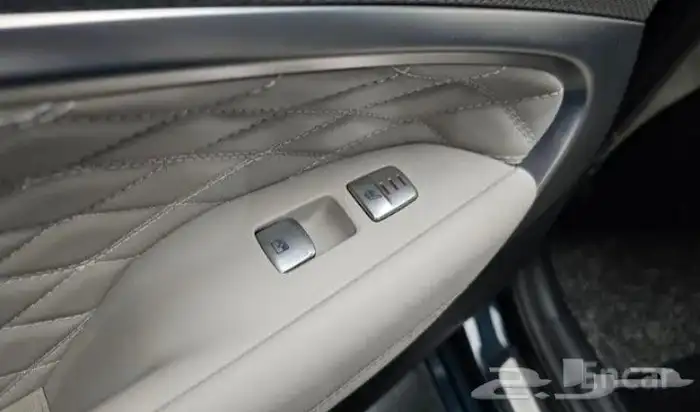 جنسس جي 70 GENESIS G70 2021 18