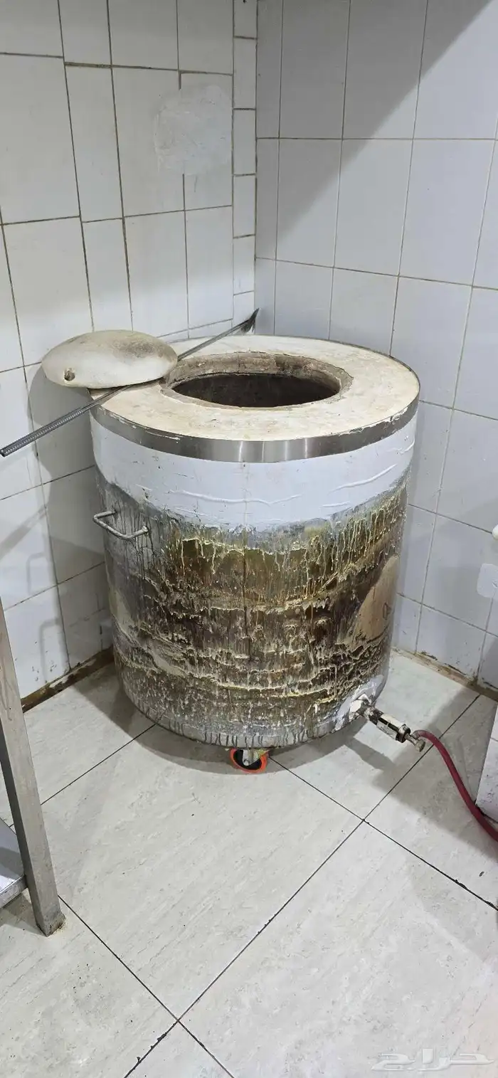 معدات مطعم للبيع ع السوم 1