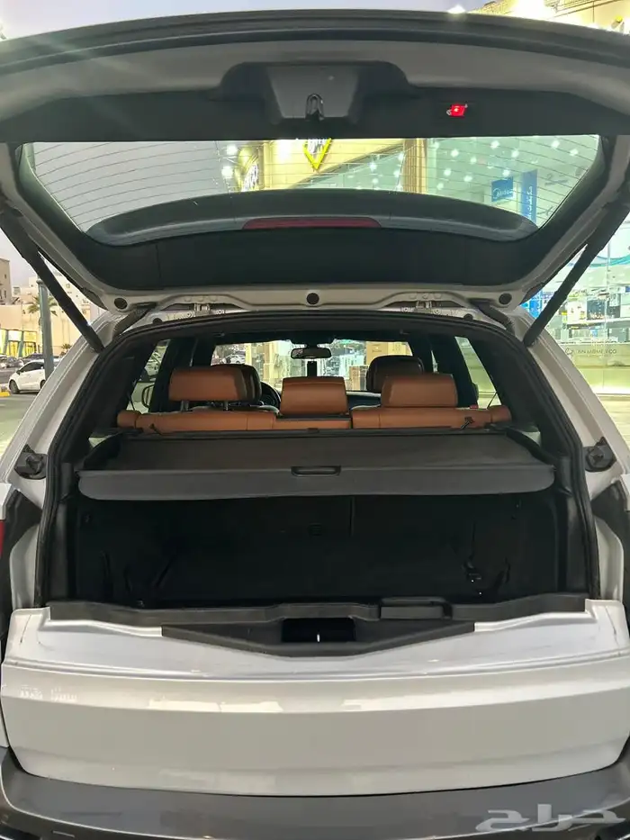 bmw x5   بي ام فئة أكس فايف 9