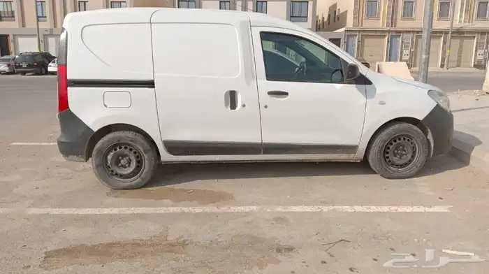 سيارة رينو فان دوكر 2017 1