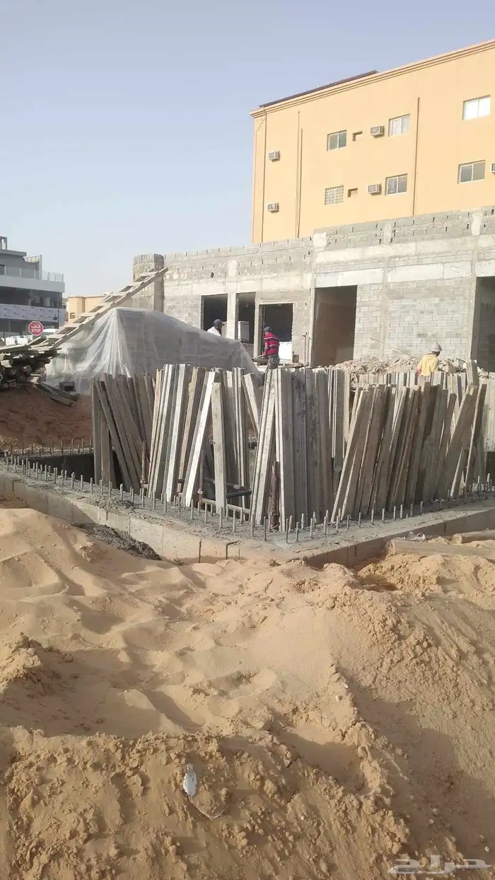 عمال هدم وبناء وتليس بريده 4