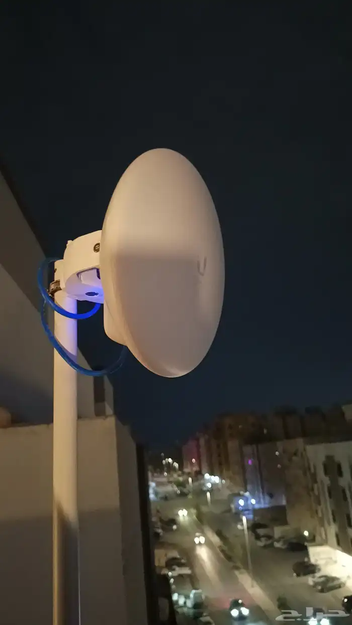 فني انترنت فني شبكات فني كمرات فني البروجكتر فني شبكات برمجي 2