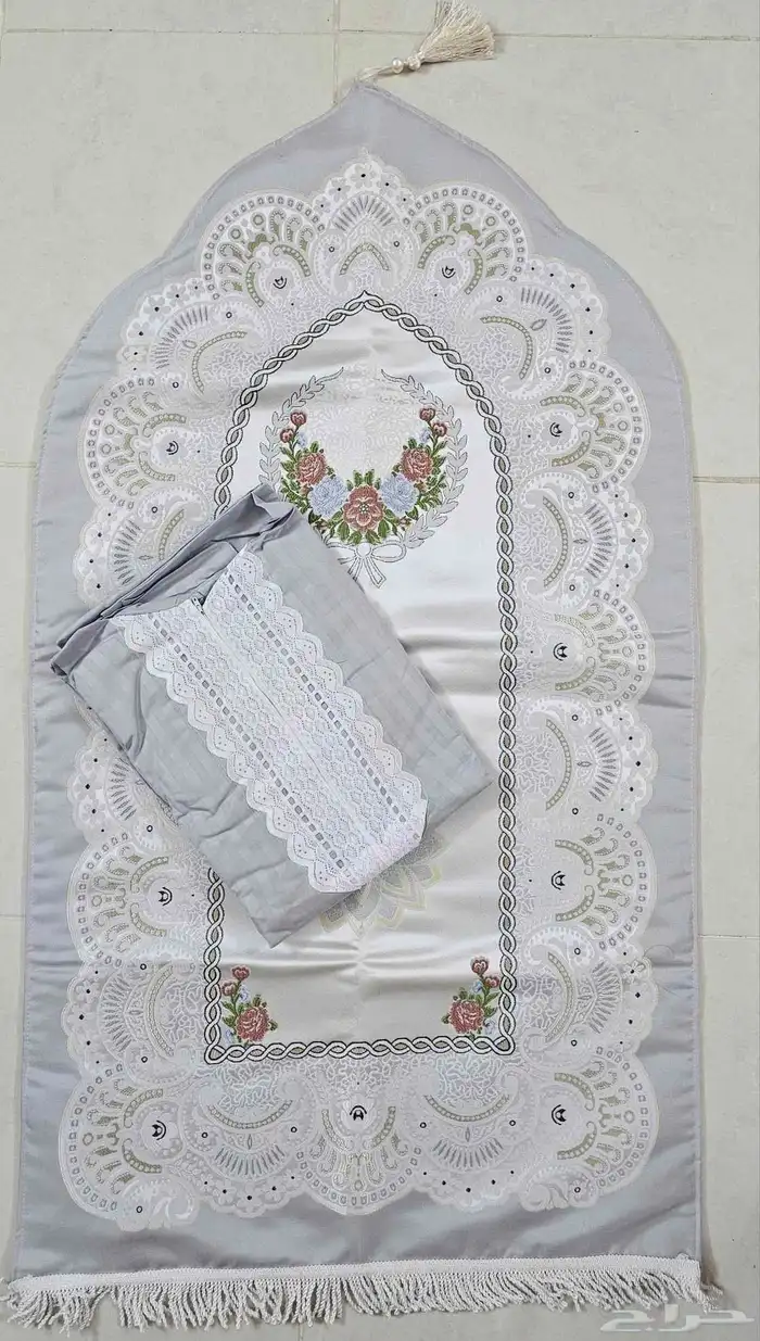 سجادات وشراشف صلاة كتابة الاسم على السجادة حسب الطلب 24