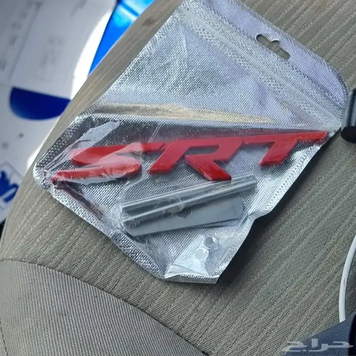 علامة SRT للشبك الأمامي (احمر) 0